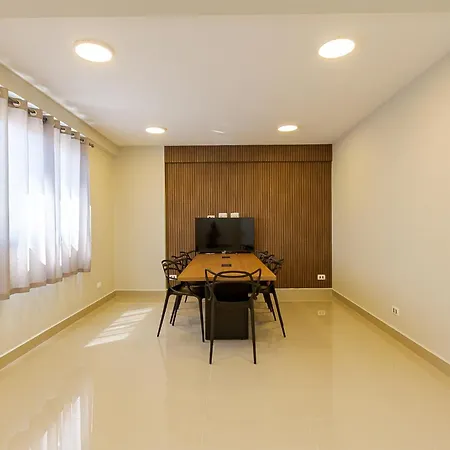 Moderno e Novíssimo Região Central com Academia e Coworking-3